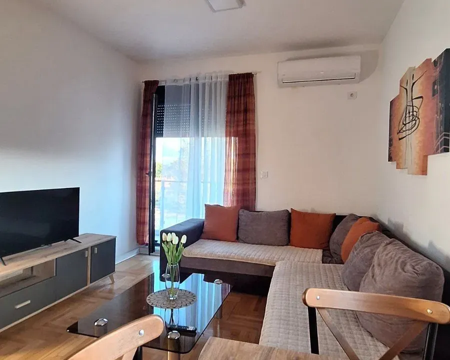 Izdavanje, dvosoban stan, 60m², Zabjelo, Podgorica