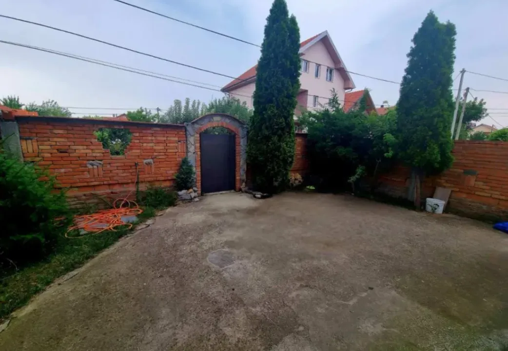 Prodaja, kuća, 145m², Borča Sve Podlokacije, Beograd
