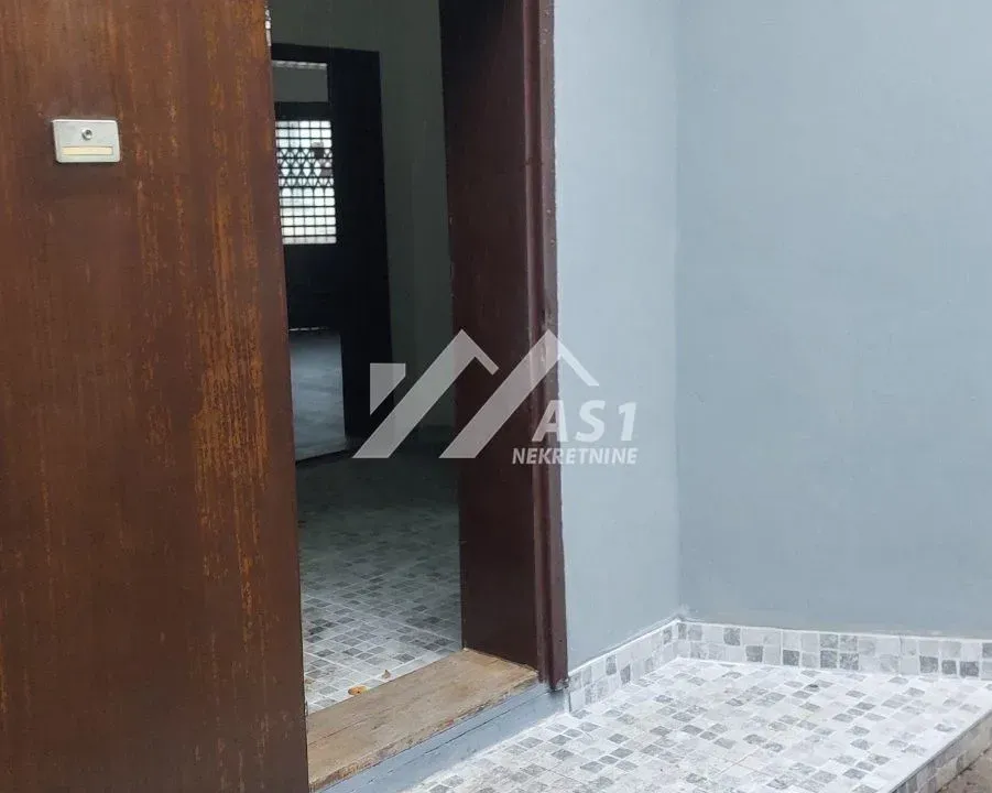 Izdavanje, kuća, 130m², Novi Sad Sve Podlokacije, Novi Sad