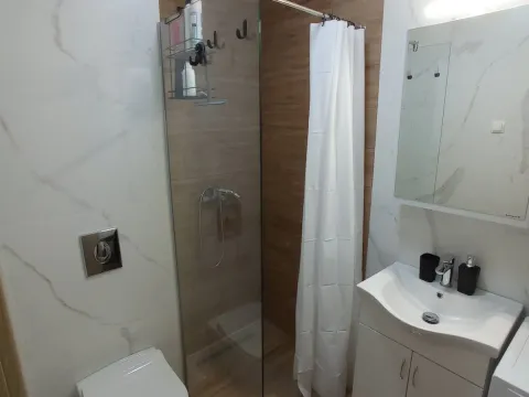 Rent, two bedroom apartment, 56m², Ljubović, Podgorica - image 10