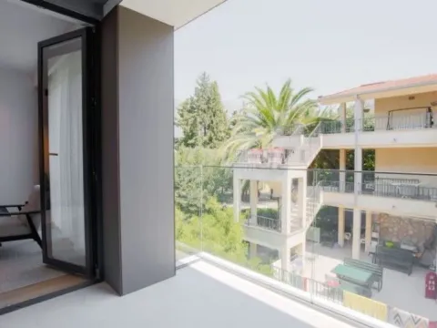 Izdavanje, jednosoban stan, 55m², Centar, Budva - image 8