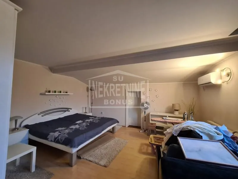 Prodaja, kuća, 345m², Prozivka, Subotica