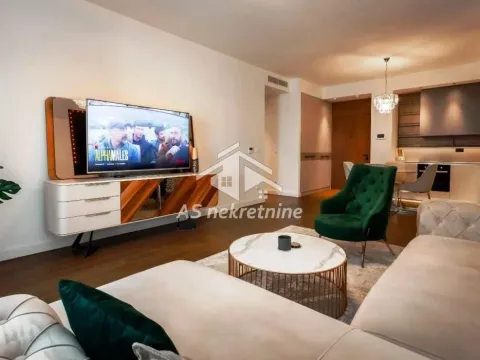 Izdavanje, trosoban stan, 120m², Savski Venac, Beograd - image 2