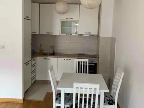 Izdavanje, jednosoban stan, 44m², City Kvart, Podgorica