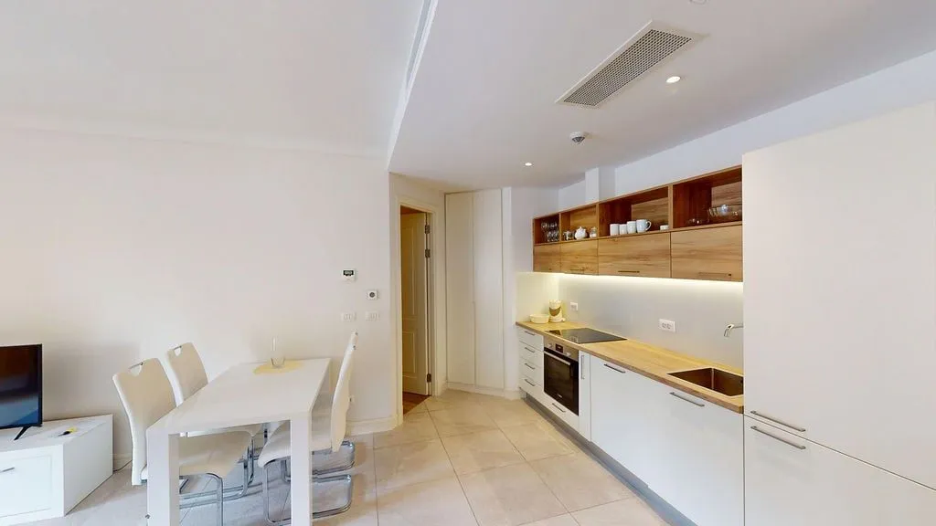 Prodaja, dvosoban stan, 55m², Tivat, Crna Gora