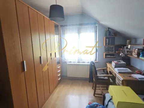 Sale, house, 254m², Palilula Sve Podlokacije, Beograd - image 11