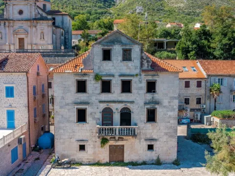 Prodaja, kuća, 608m², Prčanj, Kotor - image 3
