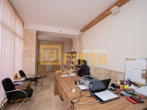 Sale, office space, 67m², Preko Morače, Podgorica