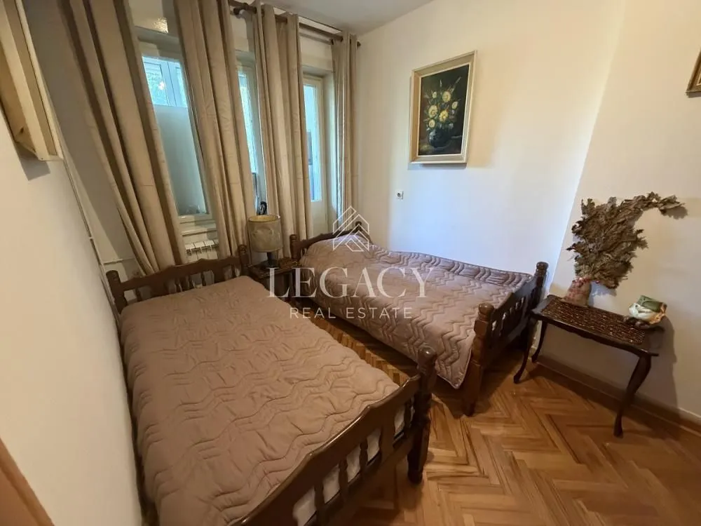 Izdavanje, trosoban stan, 65m², Palata Pravde, Beograd