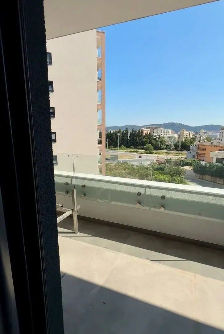Prodaja, trosoban stan, 148m², Centar, Bar
