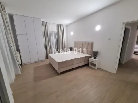 Sale, four bedroom apartment, 145m², Savski Venac, Beograd - image 9