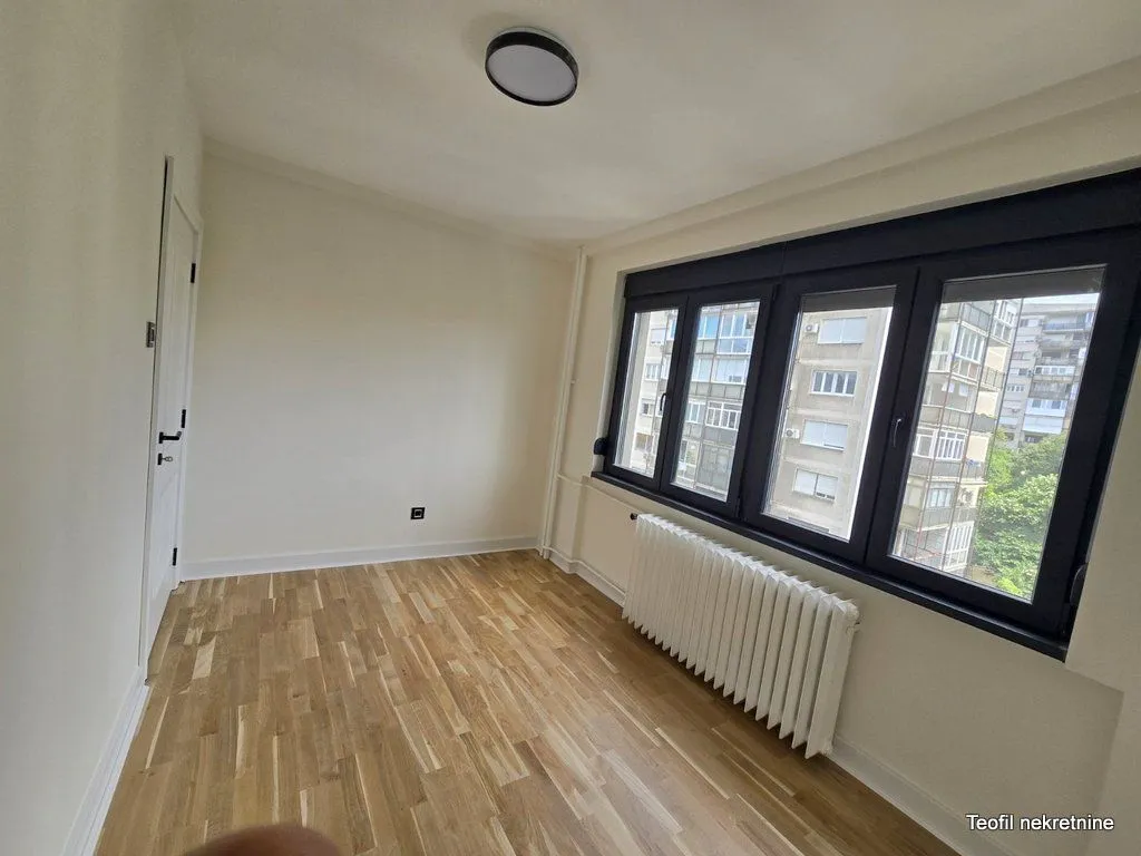 Prodaja, trosoban stan, 75m², Južni Bulevar, Vračar Sve Podlokacije