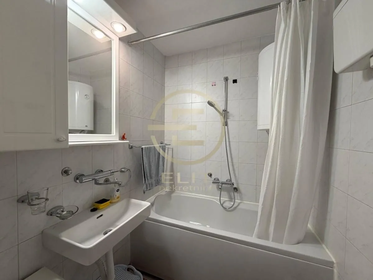 Izdavanje, stan, 50m², Sajam, Novi Sad Sve Podlokacije
