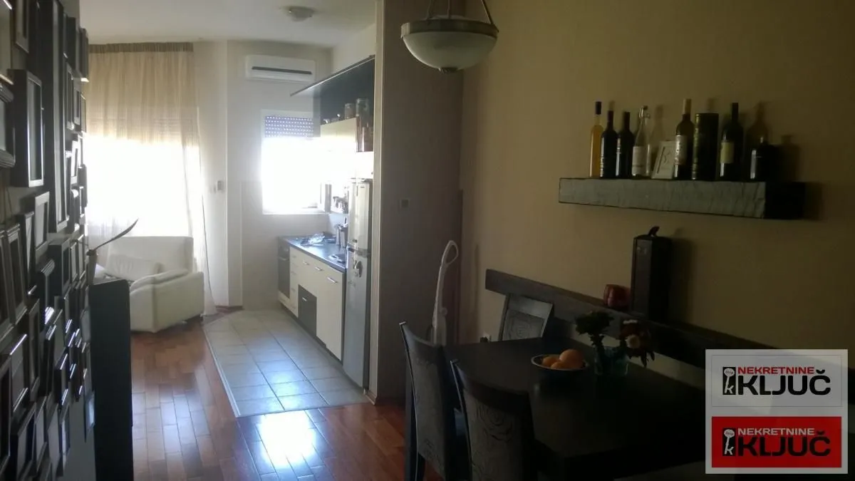 Prodaja, trosoban stan, 67m², Bulevar Evrope, Novi Sad Sve Podlokacije
