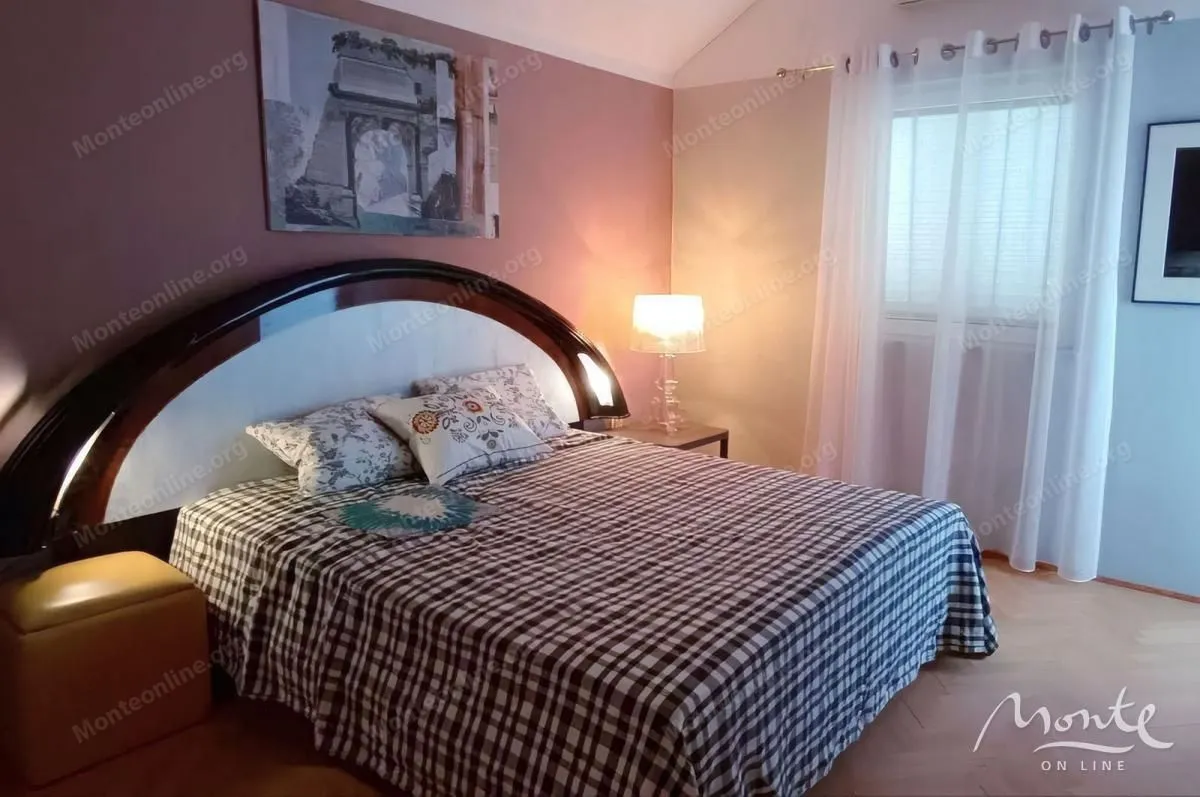 Prodaja, trosoban stan, 131m², Igalo, Herceg Novi