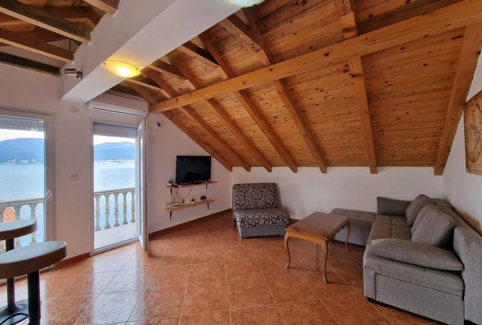 Prodaja, kuća, 180m², Krašići, Tivat