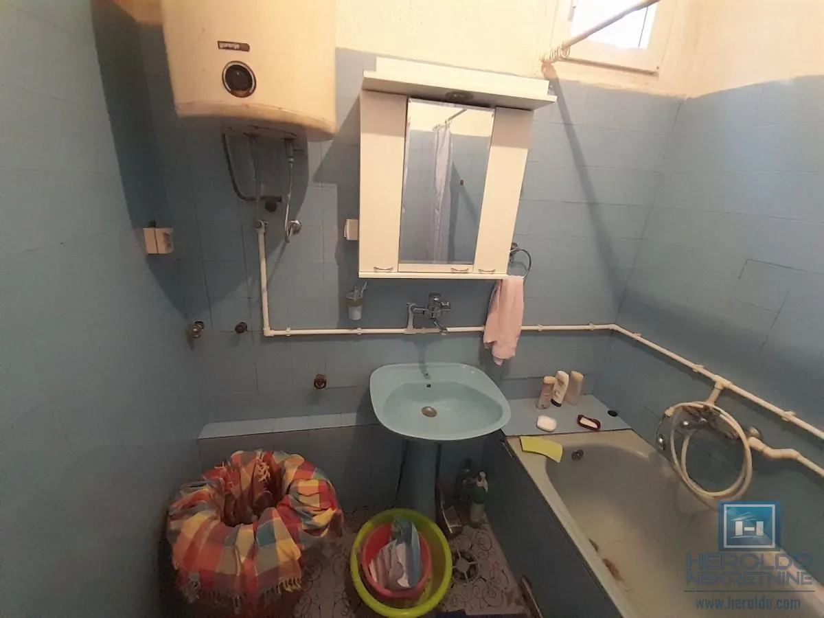 Sale, house, 265m², Ćuprija, Srbija