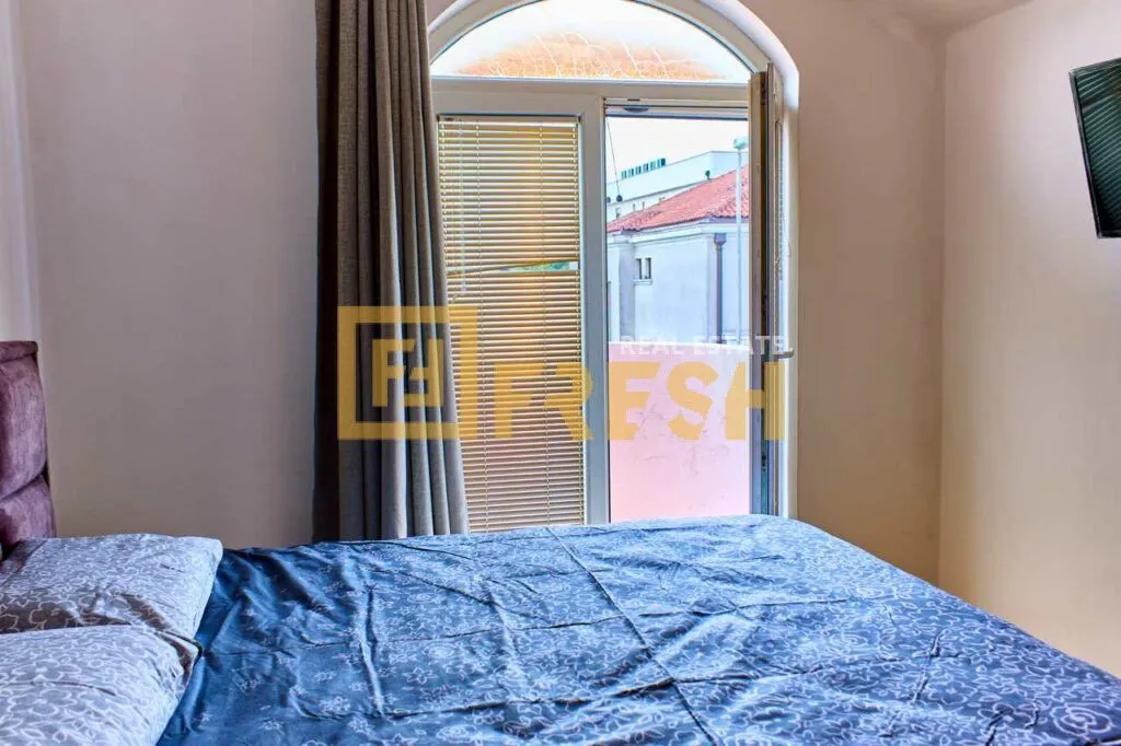 Izdavanje, kuća, 160m², Tološi, Podgorica