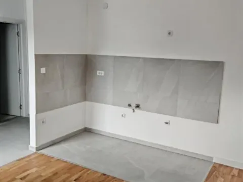 Prodaja, jednosoban stan, 36m², Grbavica, Novi Sad Sve Podlokacije - image 2