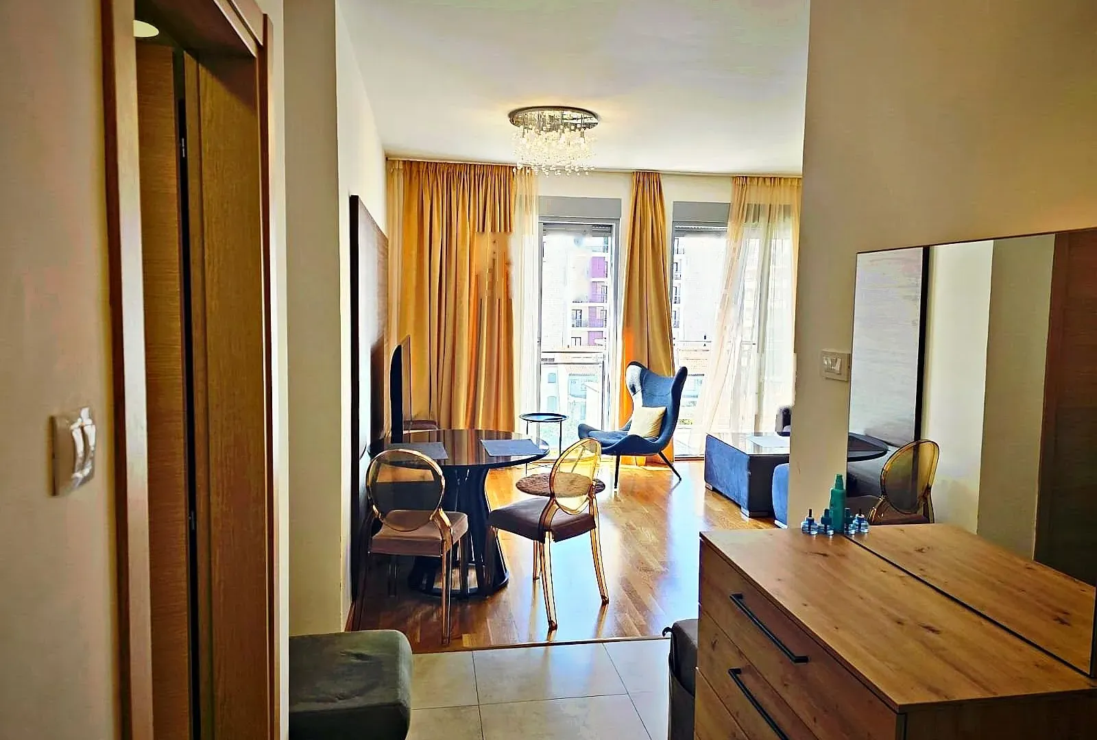 Prodaja, dvosoban stan, 73m², Bečići, Budva