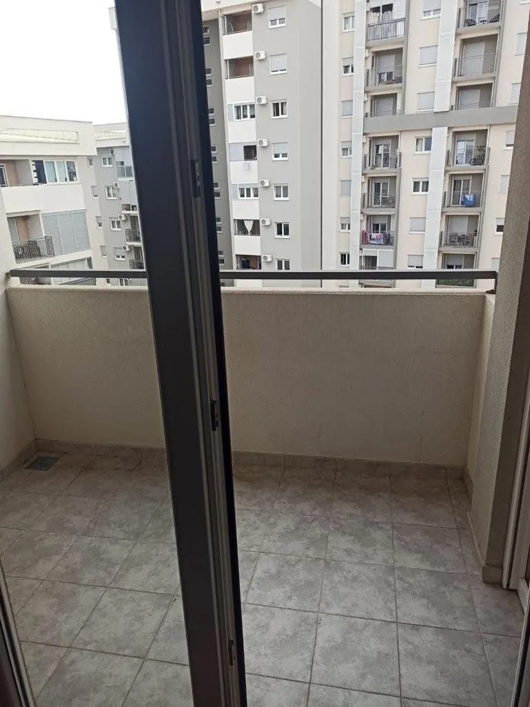Izdavanje, jednosoban stan, 48m², Zagorič, Podgorica