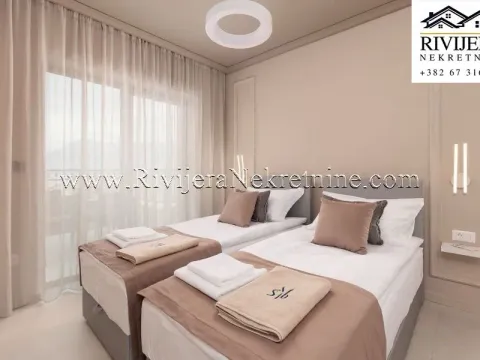 Prodaja, trosoban stan, 191m², Dobrota, Kotor - image 19