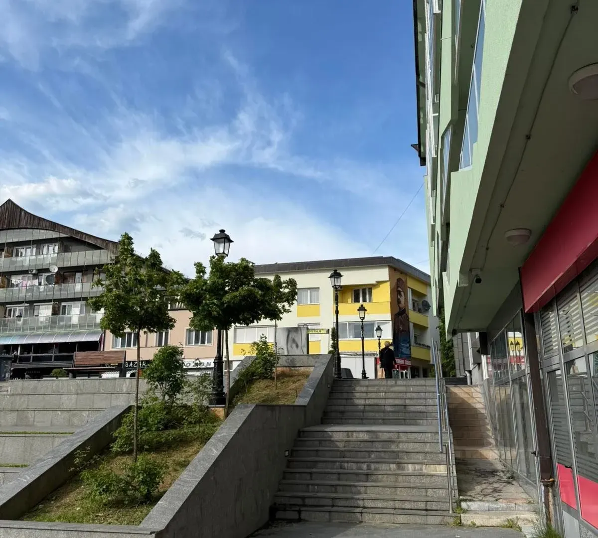 Rent, office space, 88m², Pljevlja, Crna Gora
