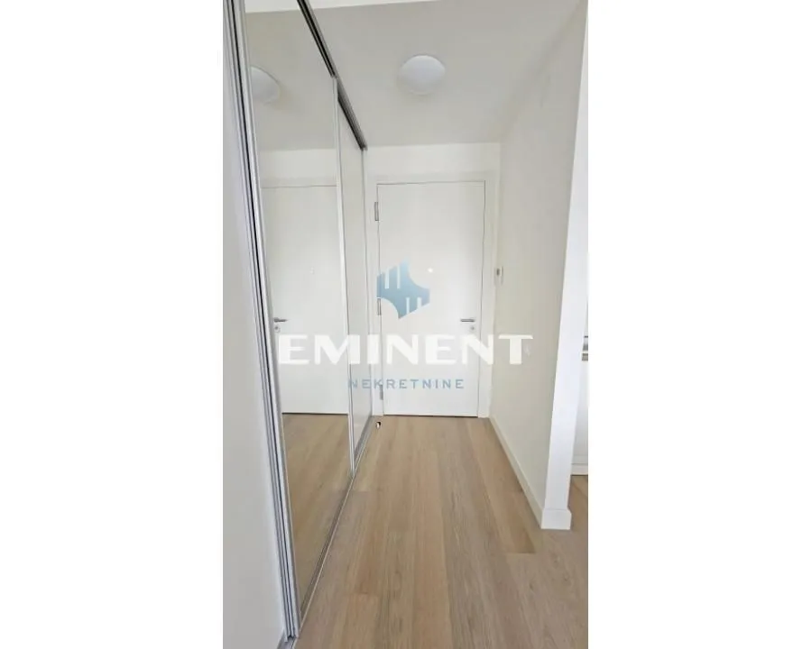 Izdavanje, dvosoban stan, 55m², Novi Beograd Blok 67, Novi Beograd Sve Podlokacije