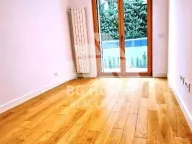 Izdavanje, kuća, 250m², Savski Venac, Beograd - image 9