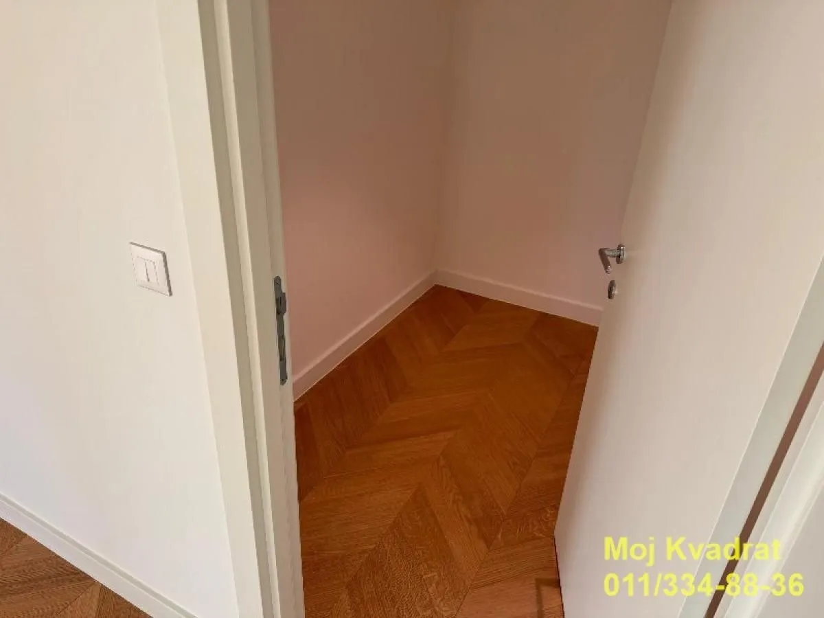 Sale, four bedroom apartment, 218m², Savski Venac, Beograd