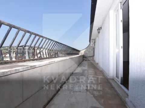 Izdavanje, kuća, 250m², Zagorič, Podgorica - image 30