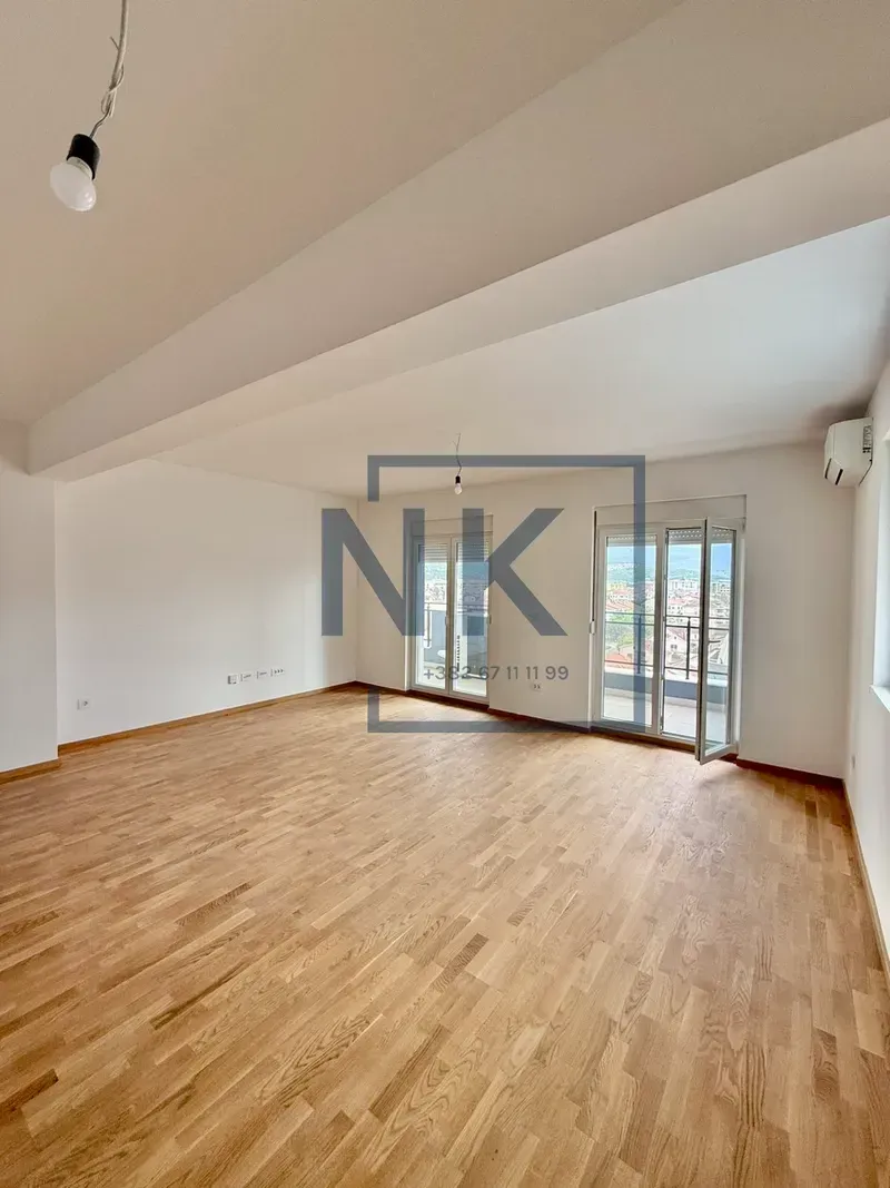 Prodaja, trosoban stan, 106m², Stari Aerodrom, Podgorica