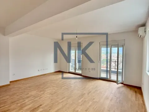 Prodaja, trosoban stan, 106m², Stari Aerodrom, Podgorica - image 2