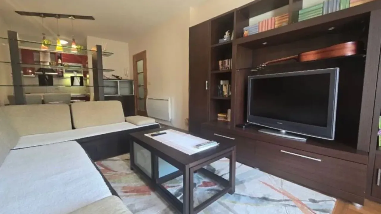 Izdavanje, jednosoban stan, 49m², Preko Morače, Podgorica