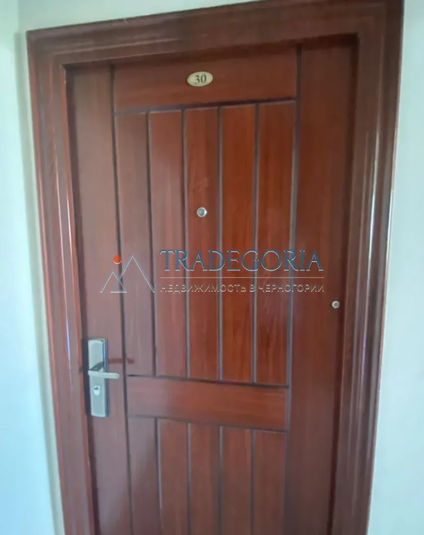 Prodaja, trosoban stan, 227m², Dobra Voda, Bar