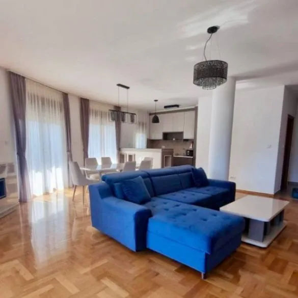 Sale, two bedroom apartment, 130m², Bečići, Budva