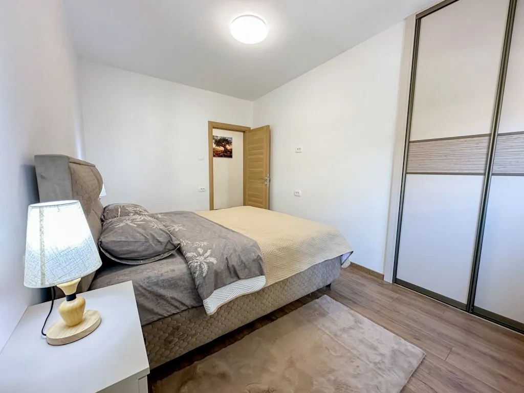 Rent, three bedroom apartment, 110m², Tološka šuma, Podgorica