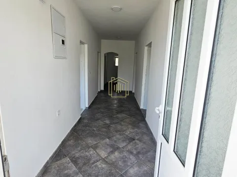 Izdavanje, dvosoban stan, 90m², Masline, Podgorica - image 9