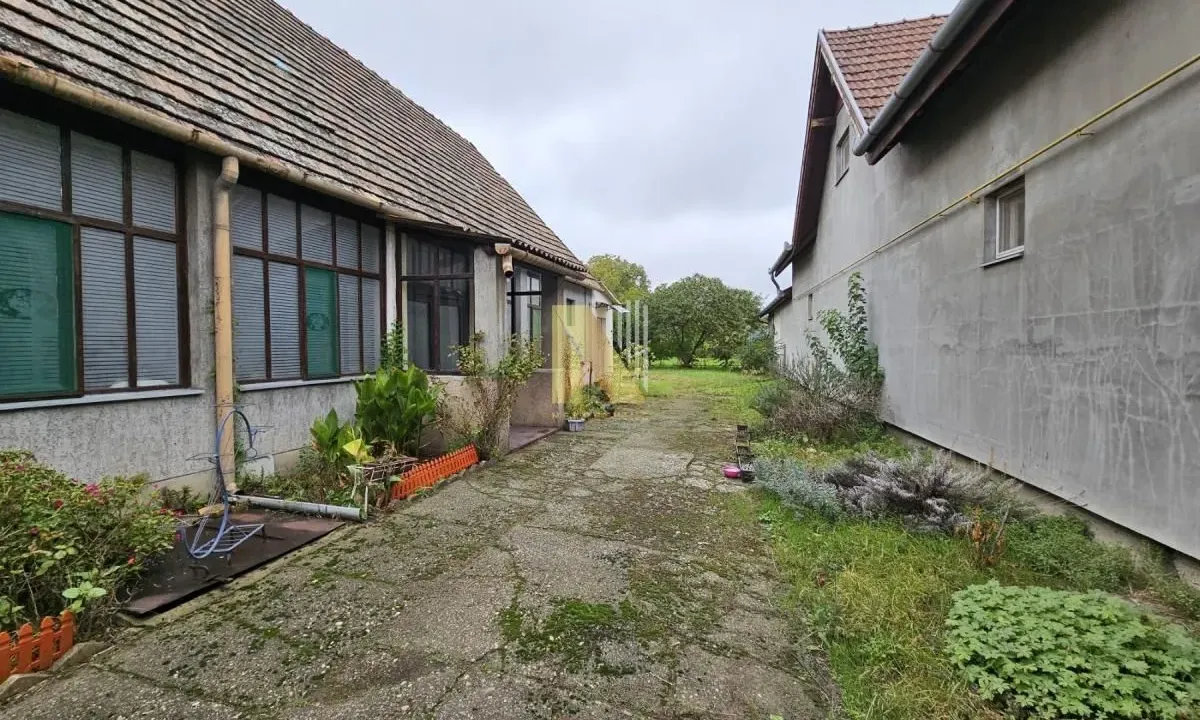 Prodaja, kuća, 167m², Dudova Šuma, Subotica