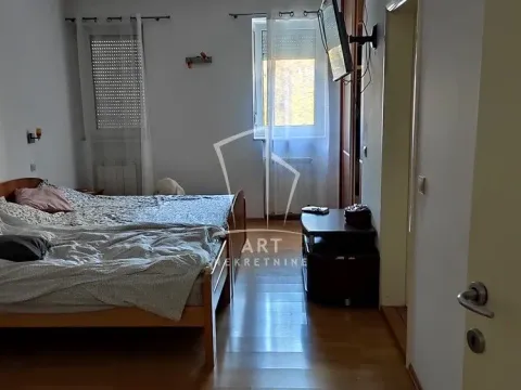 Prodaja, kuća, 427m², Voždovac Sve Podlokacije, Beograd - image 15