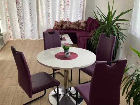 Rent, two bedroom apartment, 60m², Šušanj, Bar - image 3