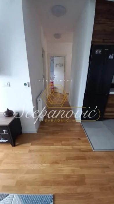 Prodaja, trosoban stan, 55m², Novo naselje, Novi Sad