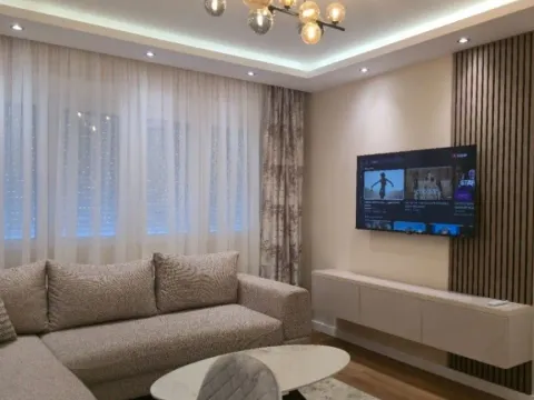 Izdavanje, jednosoban stan, 35m², Preko Morače, Podgorica