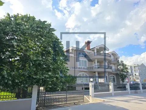 Rent, office space, 500m², Stari Aerodrom, Podgorica - image 2