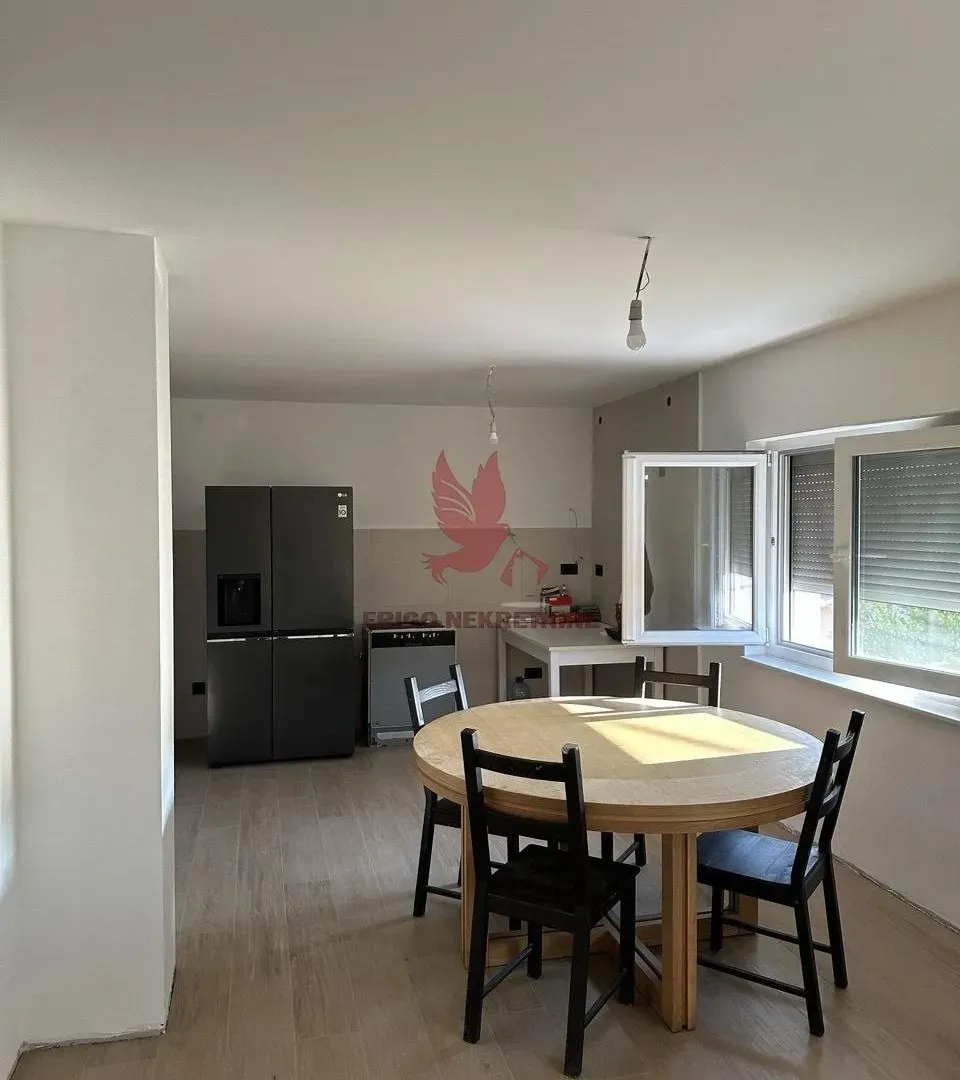Rent, four bedroom apartment, 100m², Krnjaca, Palilula Sve Podlokacije