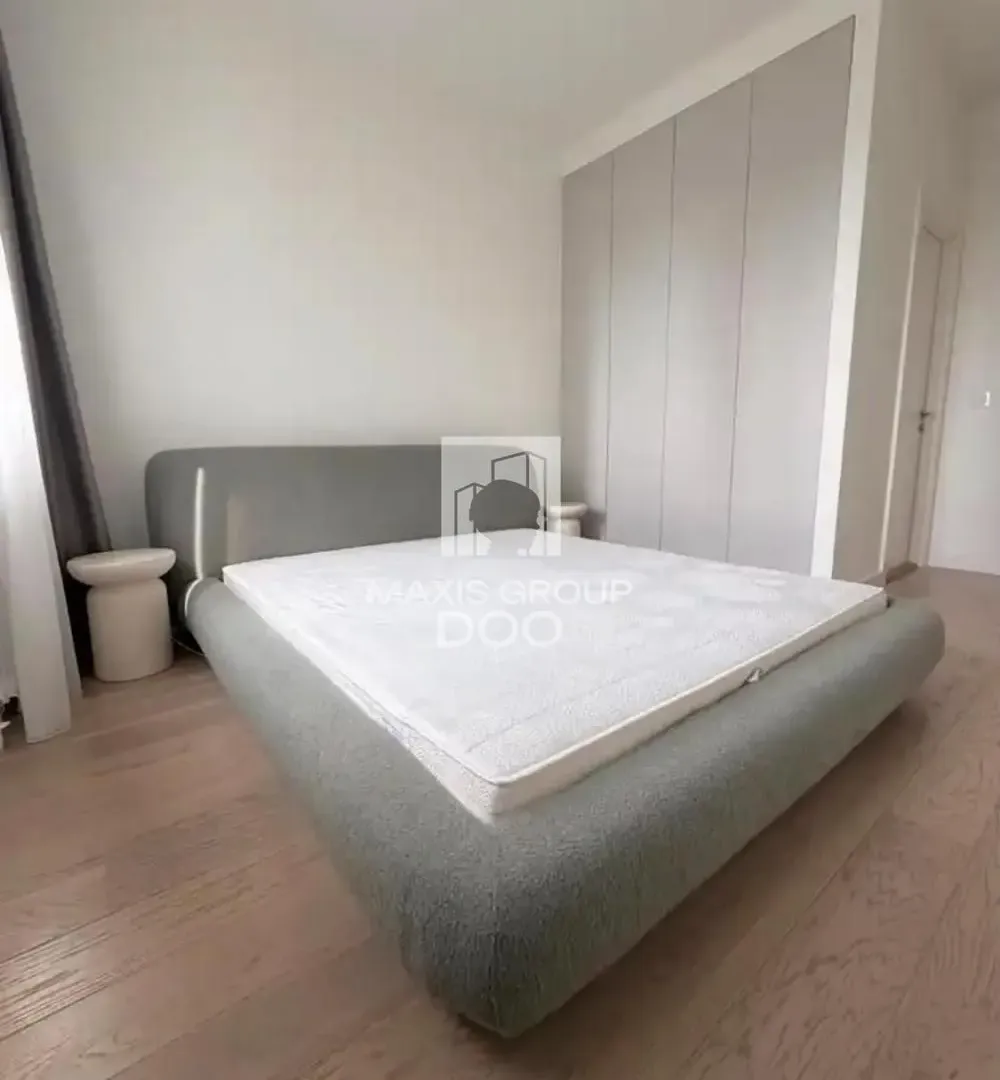 Prodaja, trosoban stan, 80m², Savski Venac, Beograd