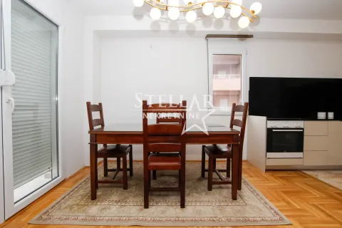 Rent, three bedroom apartment, 92m², 1 maj, Podgorica - image 3