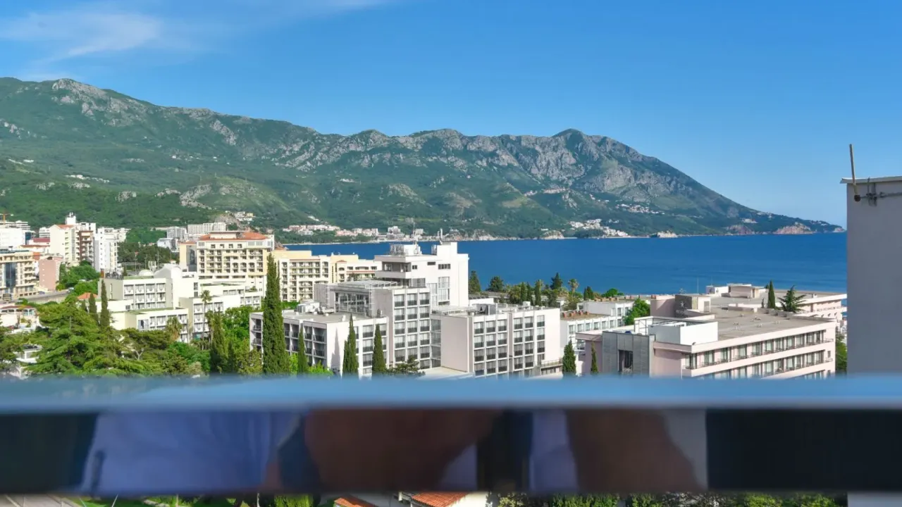 Prodaja, jednosoban stan, 53m², Bečići, Budva
