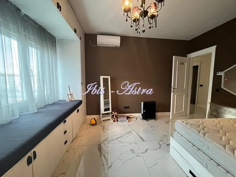 Rent, apartment, 120m², Kalenić Pijaca, Vračar Sve Podlokacije