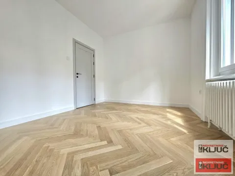 Prodaja, četvorosoban stan, 112m², Centar, Novi Sad - image 11